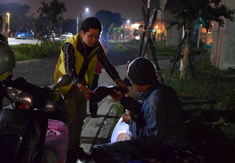 屏東縣政府已於12月13日（週三）預警通報轄內各公所、關懷據點與縣府社會處各區域中心共同啟動低溫關懷措施。&nbsp;&nbsp;&nbsp;圖：屏東縣政府/提供