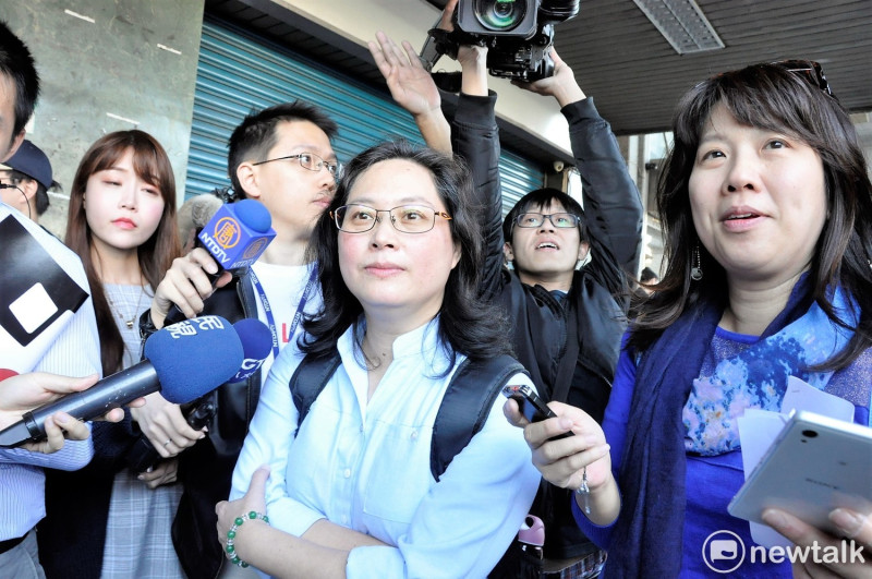 台北市勞動局長賴香伶參加1223反對勞基法修惡大遊行表示，這次修法確實對資方比較有利。   圖：陳香蘭／攝