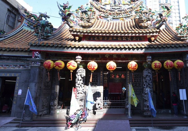 中壢慈惠堂主祀無極瑤池大聖西王金母天尊，俗稱王母娘娘、金母娘娘或母娘。&nbsp;&nbsp;&nbsp;圖：桃園市政府/提供