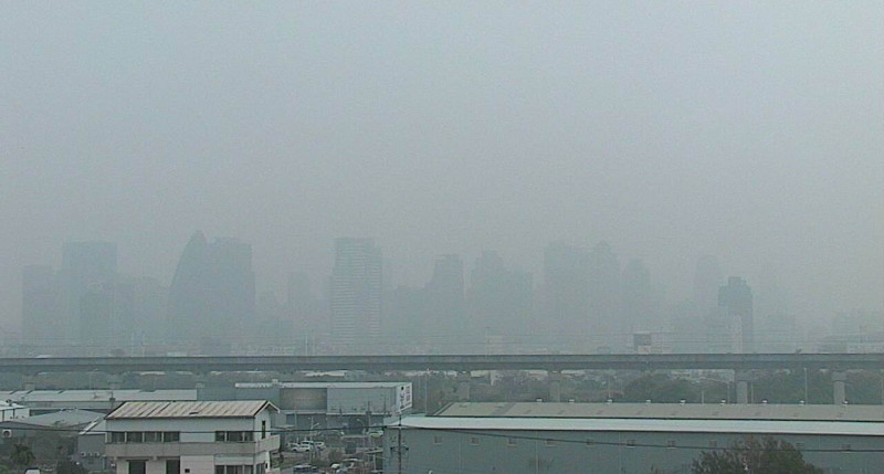 台中市西屯區天空今天上午一片灰濛濛。   圖 : 翻攝自環保署官網
