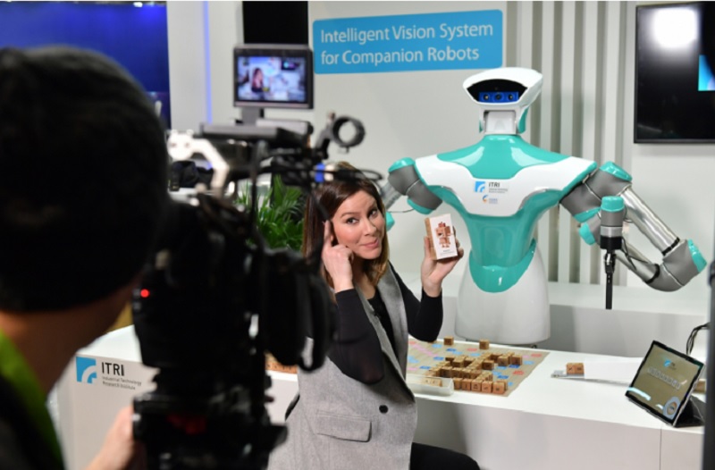 工研院智慧視覺系統機器人吸引美國ABC News Online開展首日搶先報導。   圖：翻攝工研院官網