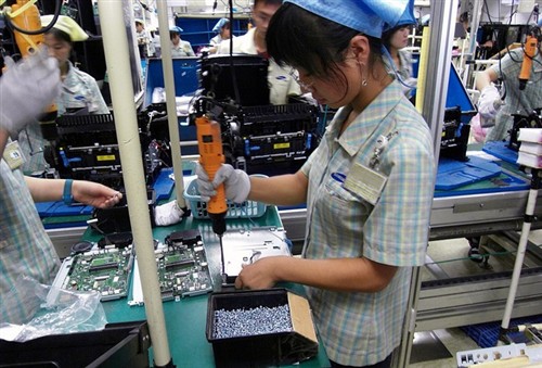 一名疑似童工被發現在三星的中國代工廠工作。   圖 : 翻攝自泡泡網