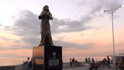 由菲律賓華人社團體發起、設立在馬尼拉灣畔的一座慰安婦雕像，引起日本政府關切。菲律賓總統杜特地表態贊成拆除。   圖 : 中央社