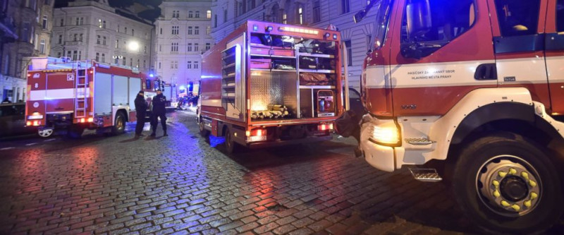 布拉格市中心的4星級大衛歐洲之星飯店（EurostarsDavid Hotel）驚傳失火，造成二死四十傷。   圖/翻攝自ABC NEWS