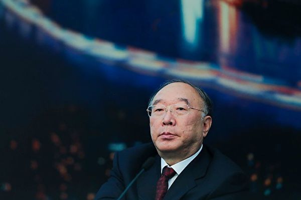 前重慶市長、現任全國人大財經委副主委黃奇帆，將首次到政協履職。   