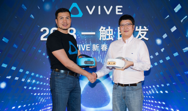 臺灣跨國消費性電子產品公司宏達電（HTC）今（24）日於深圳舉辦「2018一觸即發——HTC VIVE新春品鑒會」，宣佈VIVE FOCUS預購訂單於大陸地區正式出貨。   圖：HTC/提供