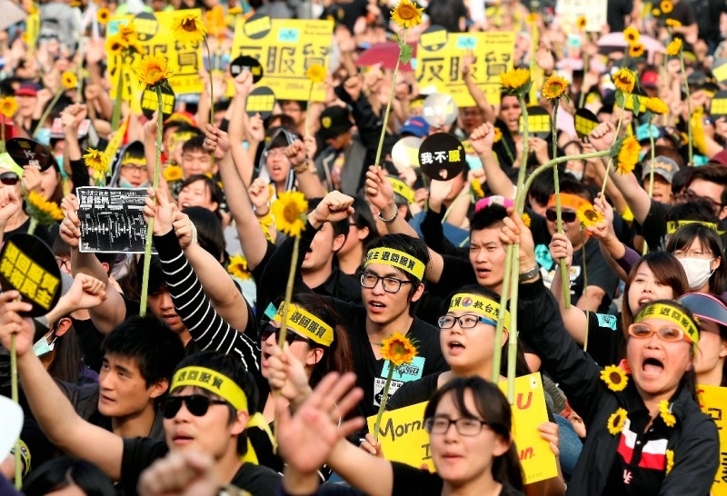 2014年9月為了爭取真普選，香港爆發「雨傘運動」，成千上萬民眾為追求民主自由挺身而出。      圖：達志影像/路透社資料照片