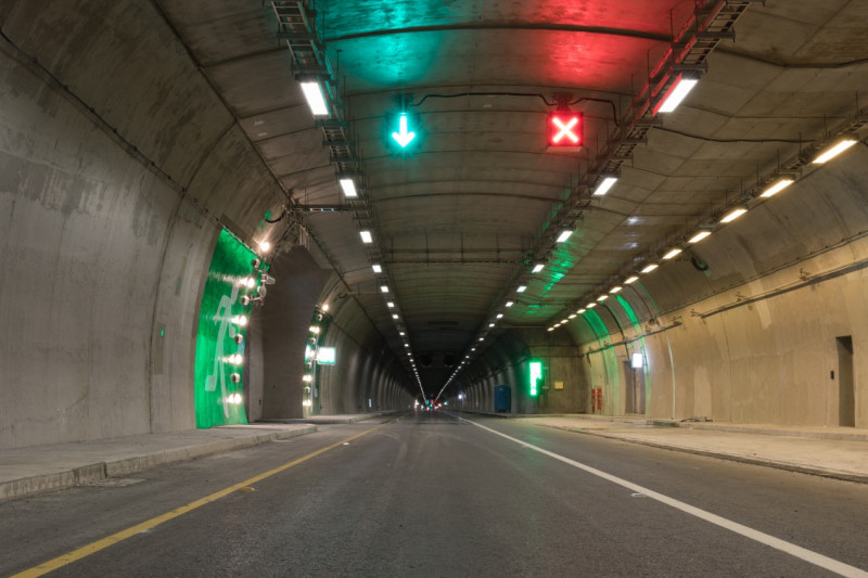 台9線蘇花公路的蘇澳至東澳路段的隧道內部景象。   圖：交通部提供