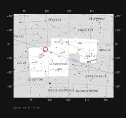本圖是黑暗夜空下肉眼可見的寶瓶座恆星星圖。紅圈內是極為暗淡且極低溫的紅矮星TRAPPIST-1的位置。雖然該恆星距離太陽相對較近，但因為光度極低，小型望遠鏡不可見。   圖 : 翻攝自維基百科