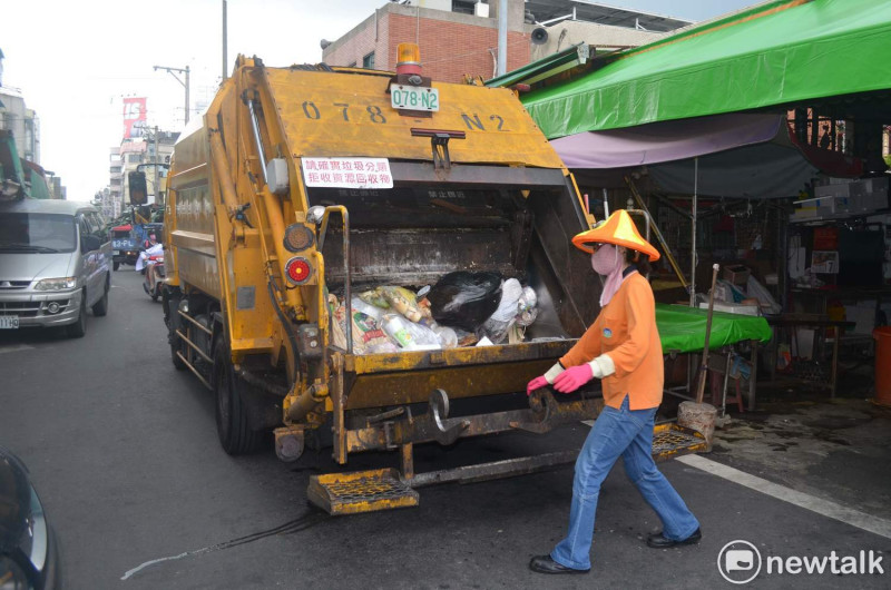 春節期間，嘉義縣市政府都停收垃圾數天，請民眾注意。   圖：蔡坤龍/攝
