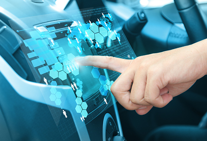 Panasonic 與趨勢科技合作開發連網汽車安全解決方案，為自動駕駛與連網汽車提供入侵攻擊的防護。   圖：趨勢科技/提供