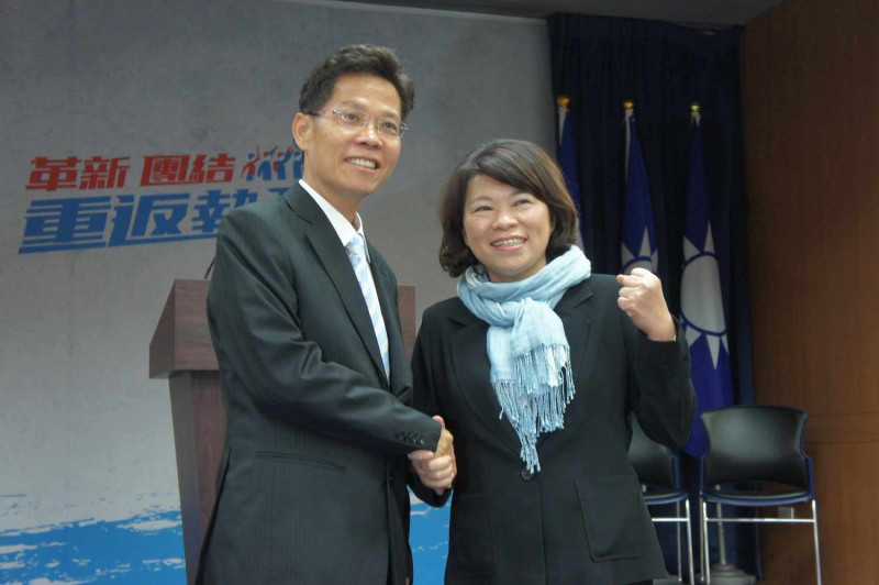 黃敏惠在國民黨初選中擊敗李允傑，成為黨的市長候選人。   圖：李允傑競選團隊/提供