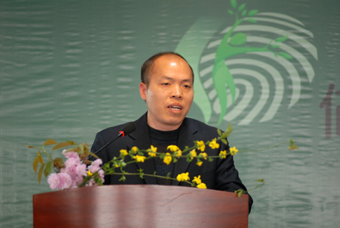 中國大陸著名維權律師李柏光今天凌晨3點在南京解放軍醫院逝世。   圖 : 翻攝自譚木匠