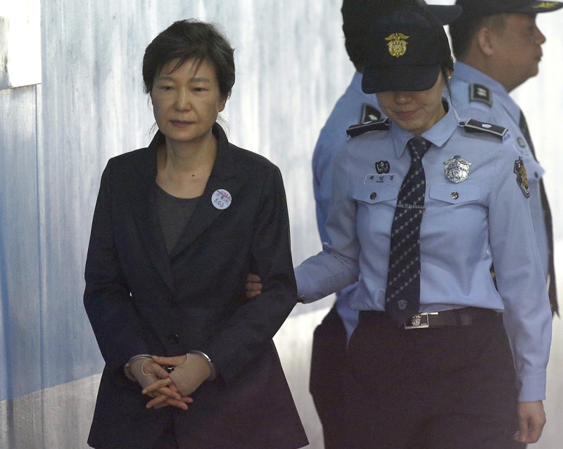 南韓前總統朴槿惠在今(27)日被檢方依貪腐和濫權的罪嫌求處30年有期徒刑，並追徵1185億韓元（約新台幣32.3億元）罰款。   圖：達志影像/美聯社