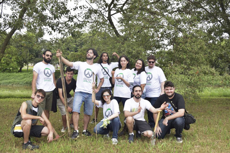 來自巴西的13名《鬥陣特攻》玩家發起了Ecopoint Brazil計畫，用植樹來為世界盡一份心力。   圖：Ecopoint Brazil提供