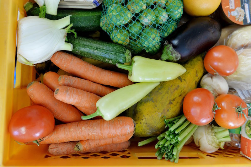 小兒科醫師洪詩萍建議氣喘兒應維持適當體重並多吃綠色蔬菜、鮭魚及香蕉。   圖：達志影像/美聯社資料照片
