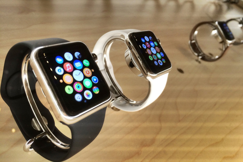 智慧型穿戴裝置已經成為各大廠牌兵家必爭之地，為了要在一片血海中殺出道路，蘋果今（1）日又傳將為用戶帶來新花樣：他們將為Apple Watch設計專屬的充電盒！   圖：翻攝自 Shinya Suzuki flickr