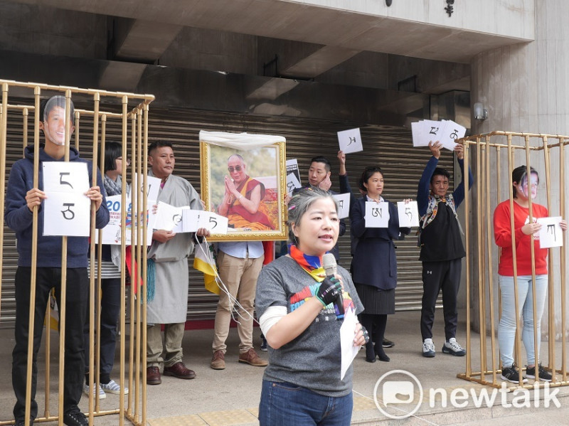 在台灣的西藏團體與聲援西藏的團體上午召開「310西藏抗暴日59週年大遊行」行前記者會。   圖：趙婉淳／攝