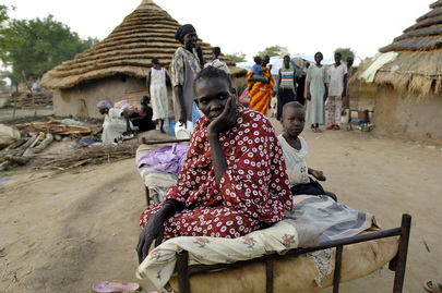在南蘇丹以及非洲許多衝突頻仍的地區，女性缺乏食物到瀕臨餓死的程度。   圖：聯合國圖片/Tim McKulka