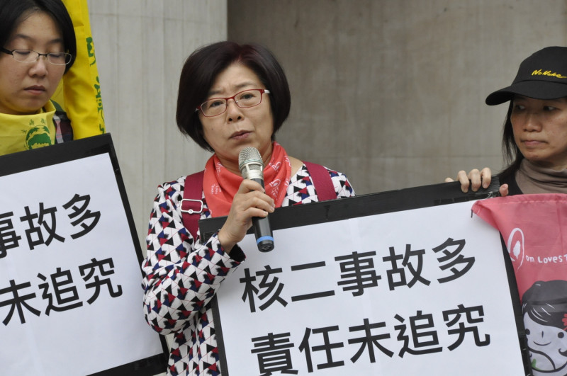 媽媽監督核電聯盟執行長楊順美表示，反對核二草率運轉，要求立委把關監督。    圖:陳香蘭／攝