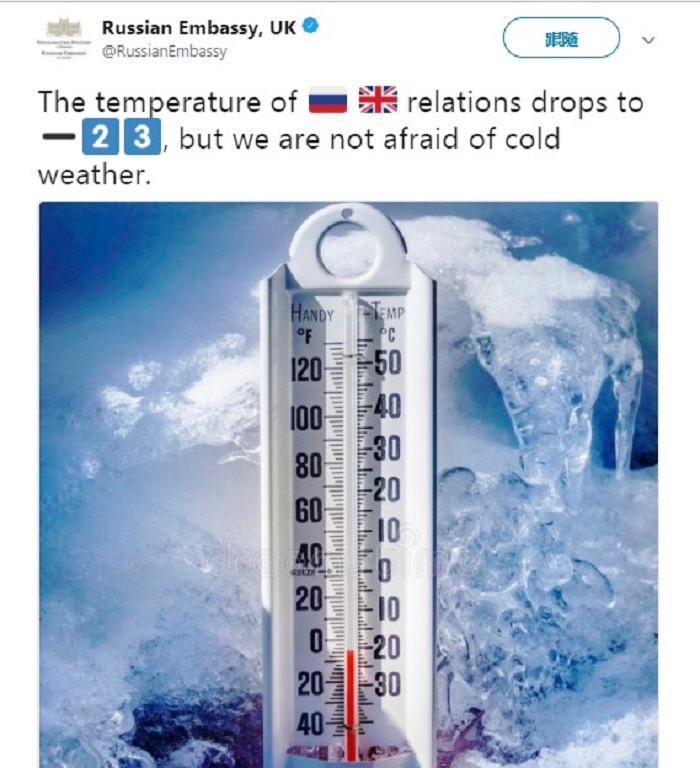 俄國駐倫敦的大使館在推特貼文嘲諷，俄英關係降到攝氏零下23度，但他們不怕冷。   圖：翻攝Russian Embassy, UK推特