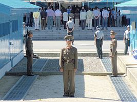 南韓總統文在寅今天表示，南韓可能與北韓、美國在板門店進行三方峰會，聚焦於終止朝鮮半島的核子威脅。   圖 : 翻攝自維基百科