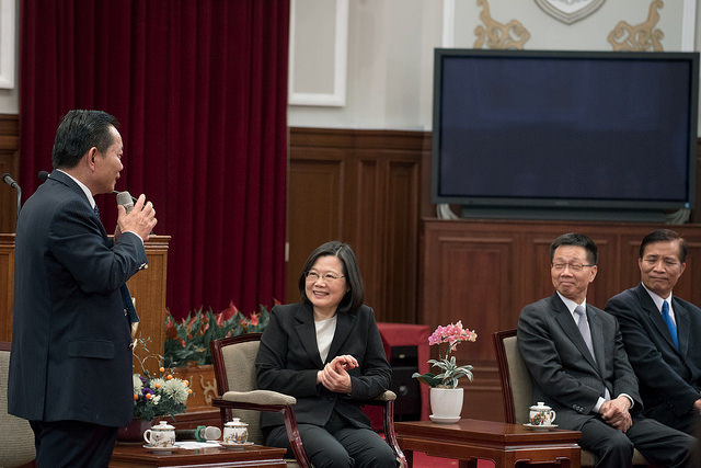 蔡英文總統鼓勵台商積極回台投資，甚至可以把各位在當地的企業夥伴，介紹到台灣來。   圖：總統府提供