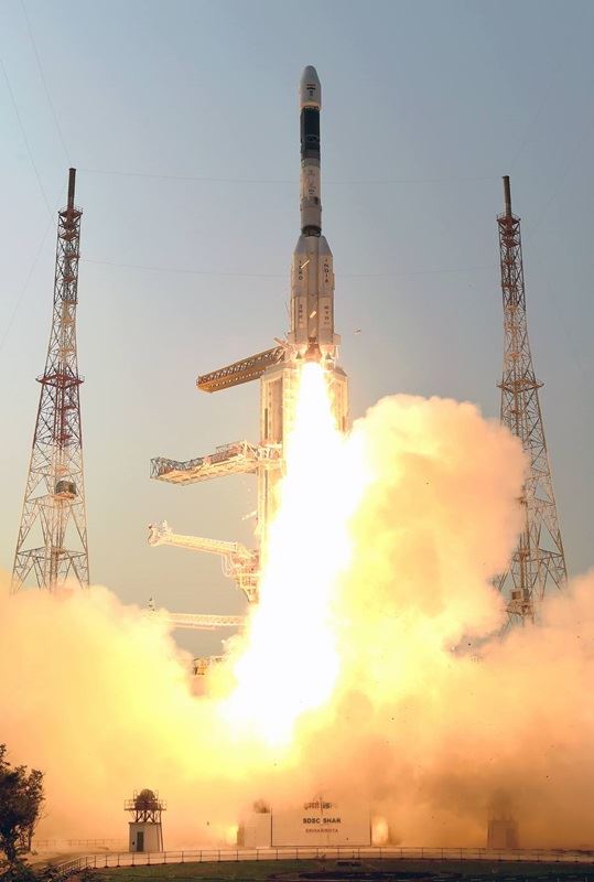 印度太空研究組織29日成功利用改良的同步軌道衛星運載火箭2號，把通訊衛星GSAT-6A送上地球同步軌道。   圖 : 取自印度太空研究組織臉書facebook.com/ISRO
