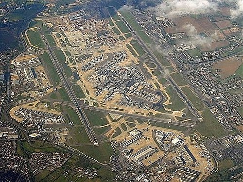 希斯洛機場（Heathrow Airport）全景。   圖 : 翻攝自青青的世界旅遊圖鑑
