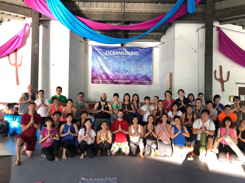國外很多瑜珈節，許多人都需飛到峇厘島或泰國，此次活動創造了台灣各地瑜珈人交流的平台。   圖：南仁湖提供