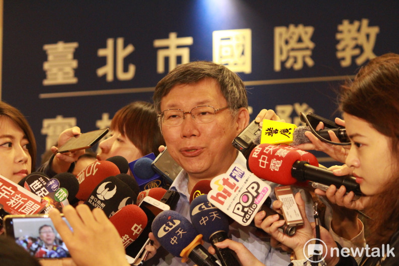 屢屢遭砲火攻擊的台北市長柯文哲昨（7）日公開反擊，直言「2018年要選的都來公布帳戶」。   圖：新頭殼資料照片