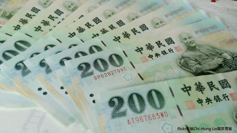 外匯市場新台幣兌美元匯率今天以29.155元開盤，升3.5分；10時來到29.173元，升1.7分。   圖：翻攝自flickr帳號Chi-Hung Lin