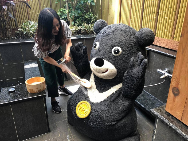 台北市政府吉祥物熊讚，將於本周三以新造型與民眾見面。   圖：熊讚Bravo臉書/翻攝