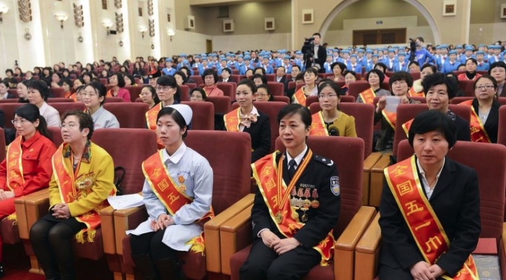 反性騷擾的揭發行動2018年以來在中國大陸的大學校園引起關注，但在職場則一片沉寂，民眾觀念和法律不夠明晰是原因。圖為2013年3月在北京舉行的全國先進女職工事跡報告會。   圖：中央社