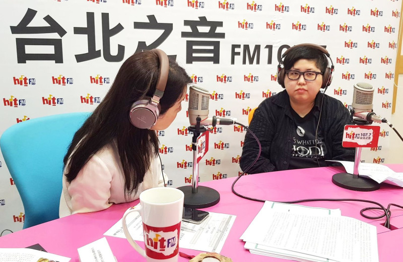 台北市長參選人鄭伊廷今(23)日表示，她絕對不會棄選。   圖：台北之音廣播公司/提供