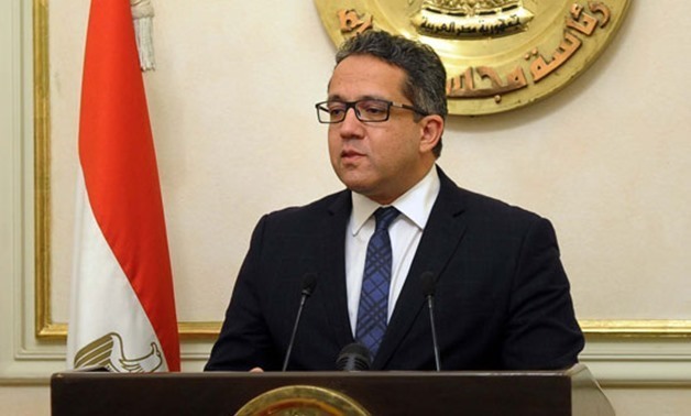 埃及文物部長Khaled al-Anani出席第4屆國際圖坦卡門會議，也接受圖坦卡門陵墓沒有找到密室的結果。   圖：翻攝《今日埃及》