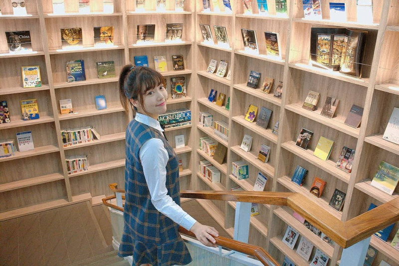 全台灣現在有許多有特色建築外觀及內部的圖書館，讓你在享受書生氛圍下，還能在舒適環境優美的IG打卡。   圖：翻攝自instrgram／beautiful_new_taipei_library 開放權限