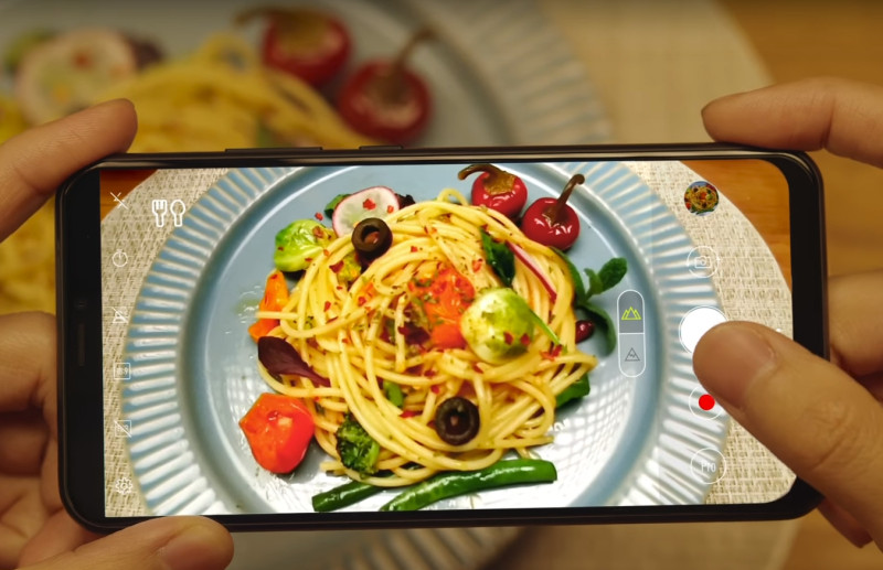 華碩上月推出 ZenFone 5，由於銷售量眼，因此決定舉辦攝影派對，並邀請代言人孔劉來台與粉絲互動。   圖：翻攝自Asus