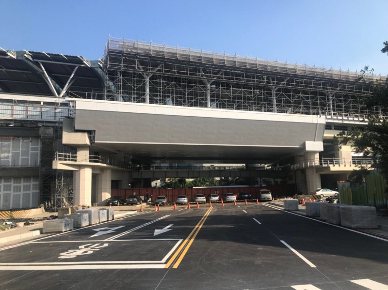大智路延伸打通工程第一階段新民街打通至新站前道路側，將於5月15日完工。   圖：台中市政府/提供