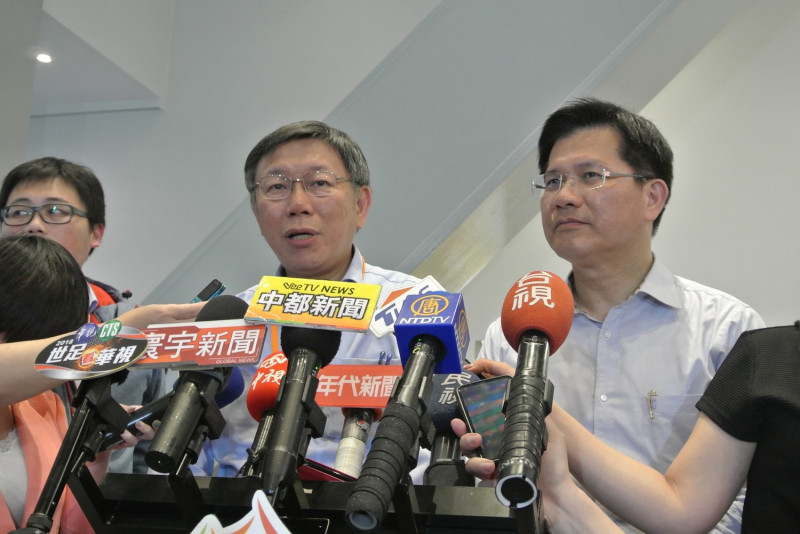 台中市新聞局長卓冠廷說，與台北的市政交流，不會因為政治問題而中斷。   圖：唐復年/攝