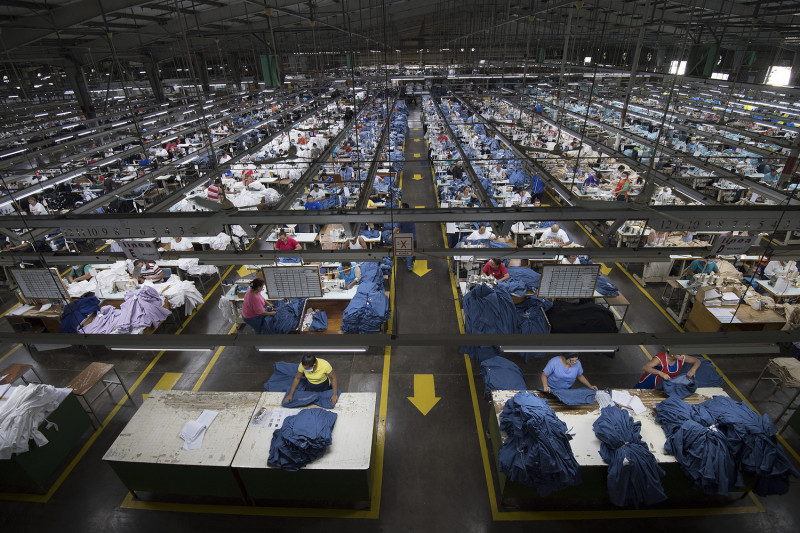 紡織工廠作業示意圖。(資料照片，非當事工廠)   圖：flickr中華民國總統府授權提供