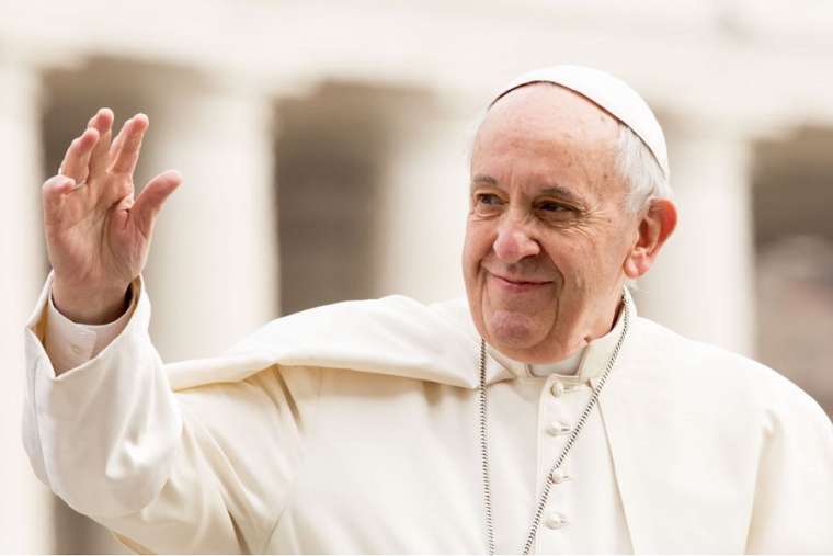 媒體報導，教宗告訴一名男同志：「你是同性戀並不重要。天主如此造你 也愛如此的你，我不在乎（你是同性戀）。教宗愛如此的你，你必須對自己感到滿意。」   圖 : 翻攝自The Catholicnewsagency