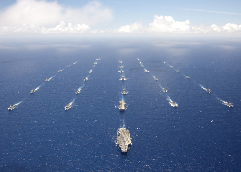 環太平洋軍演即將舉行，台灣能否參與引起多方討論。圖為2012年美國海軍參加環太平洋軍演。   圖：翻攝自http://www.navy.mil/