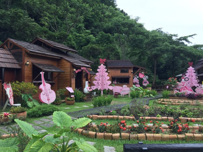 新社安妮公主花園。   圖：台灣高鐵公司/提供