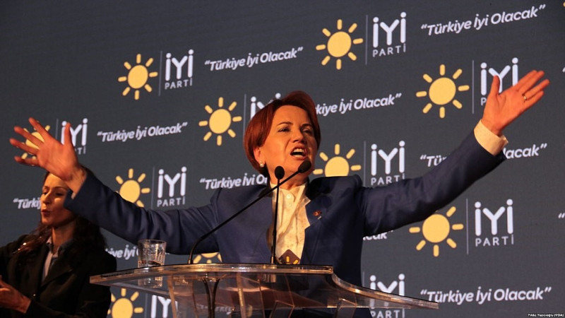 有土耳其梅克爾之稱的優秀黨總統參選人-阿克蘇納。   圖片來源:WIKI   