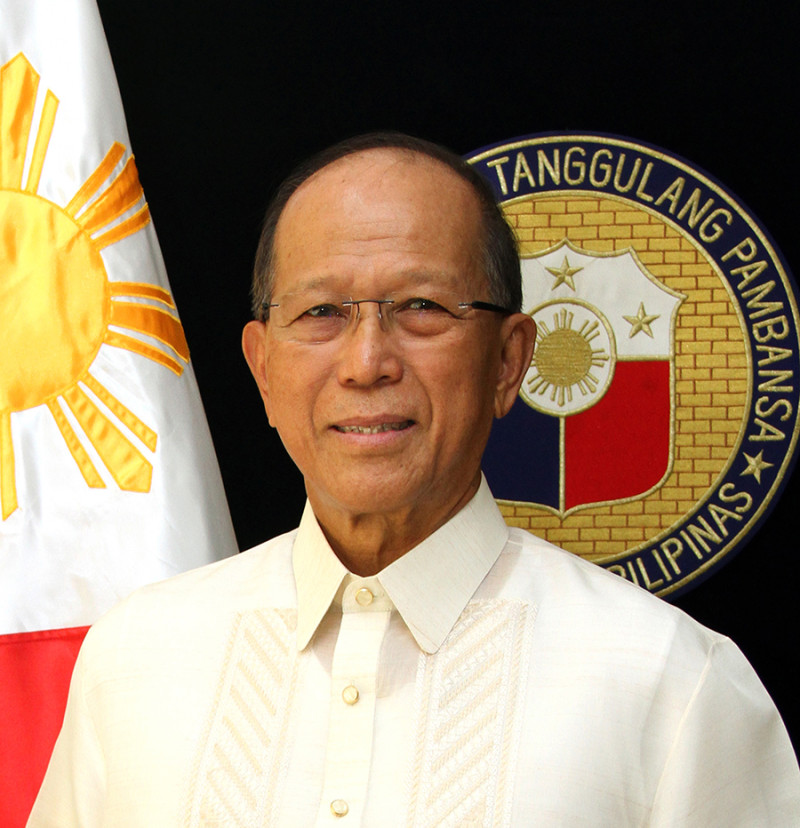 菲律賓一名前國家安全顧問提醒杜特蒂政府，要為中國的「侵犯」作好準備，但現任國防部長羅倫沙納則反駁，這是杞人憂天。   圖　：　翻攝自維基百科