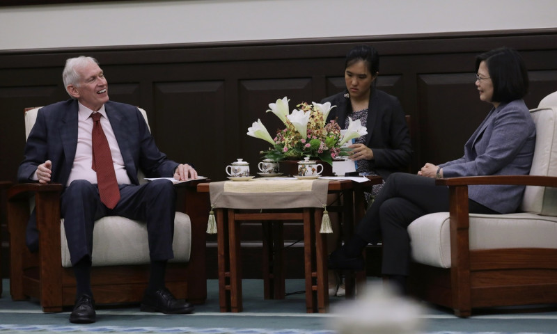 總統蔡英文13日接見AIT主席莫健。   圖：總統府提供