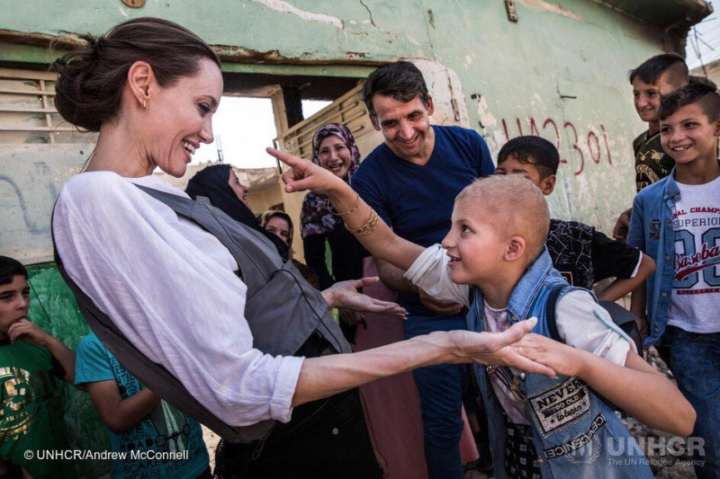聯合國難民署特使安潔莉娜裘莉五度造訪伊拉克。   圖/聯合國難民署（UNHCR）