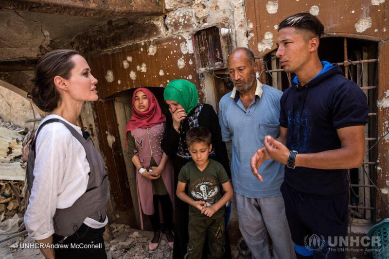 聯合國難民署特使安潔莉娜裘莉五度造訪伊拉克。   圖/聯合國難民署（UNHCR）
