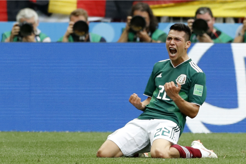 世界排名高居第1的德國，本屆世界盃與墨西哥、瑞典與南韓分在F組，過去他們和「草帽軍團」墨西哥在世界盃交手3次，德國2勝1和、未嘗敗績，沒想到墨西哥年僅22歲的前鋒洛薩諾（Hirving Lozano，如圖），成功終止這項尷尬紀錄，還逼得德國吞下近8屆世界盃開幕戰首敗。   圖：達志影像/美聯社